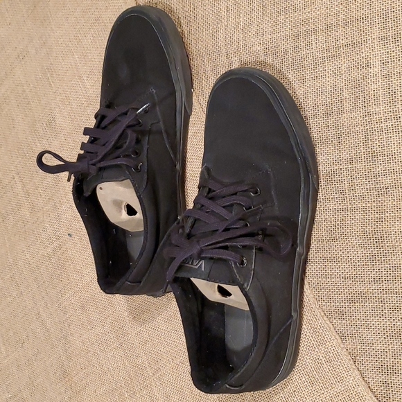 Vans - Picture 2 of 5